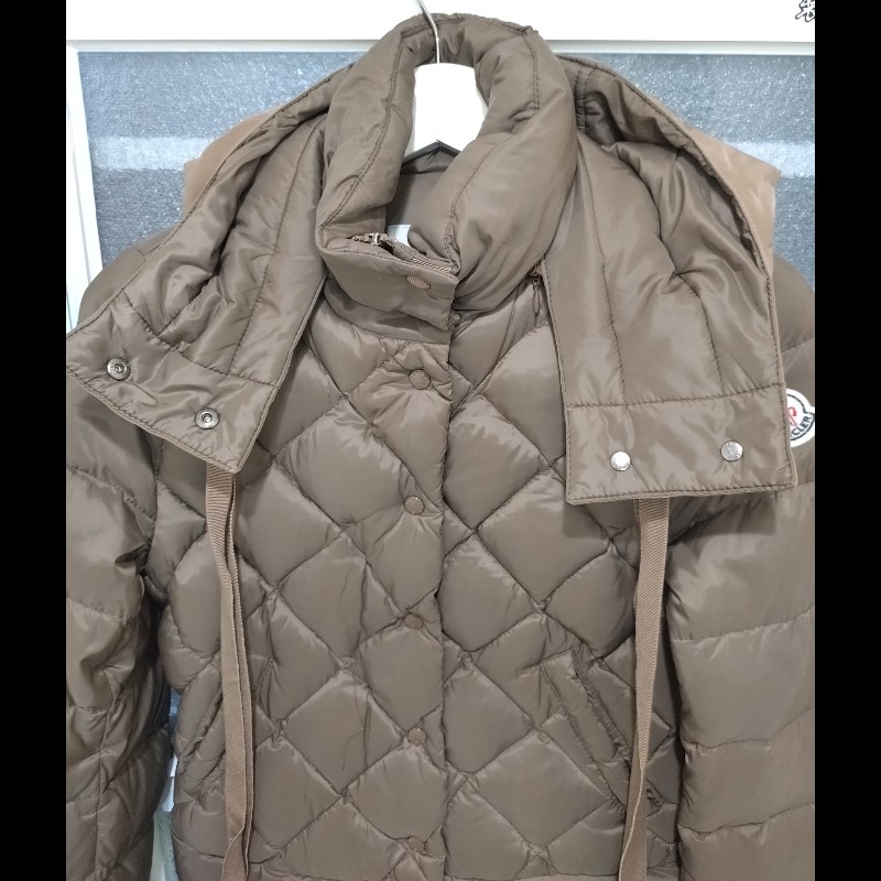 Moncler 卡其灰有帽羽絨外套-2