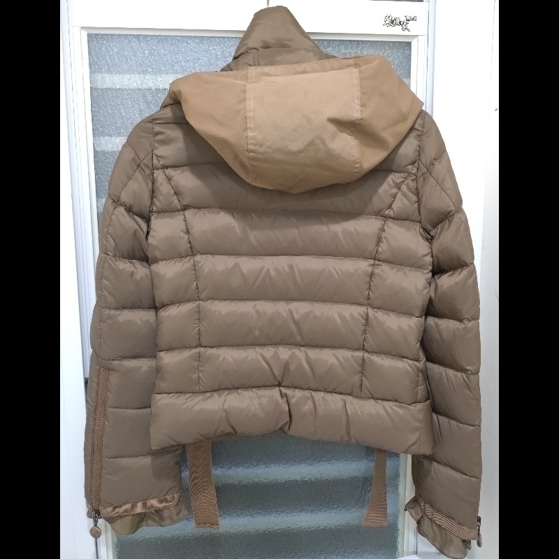 Moncler 卡其灰有帽羽絨外套-3