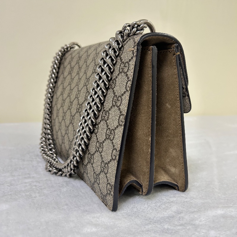 Gucci Dionysus 雙 G Supreme 經典織紋麂皮肩背包-8