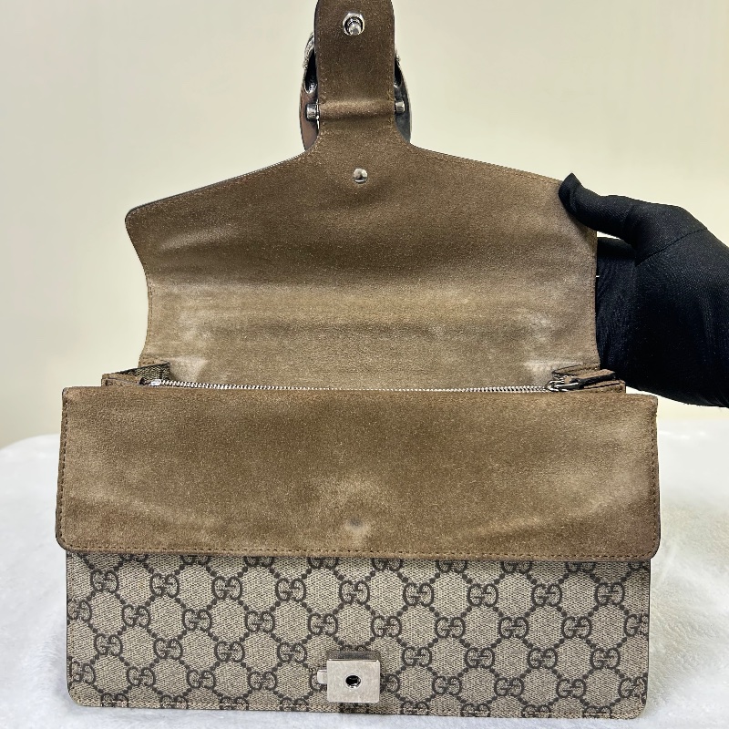 Gucci Dionysus 雙 G Supreme 經典織紋麂皮肩背包-16