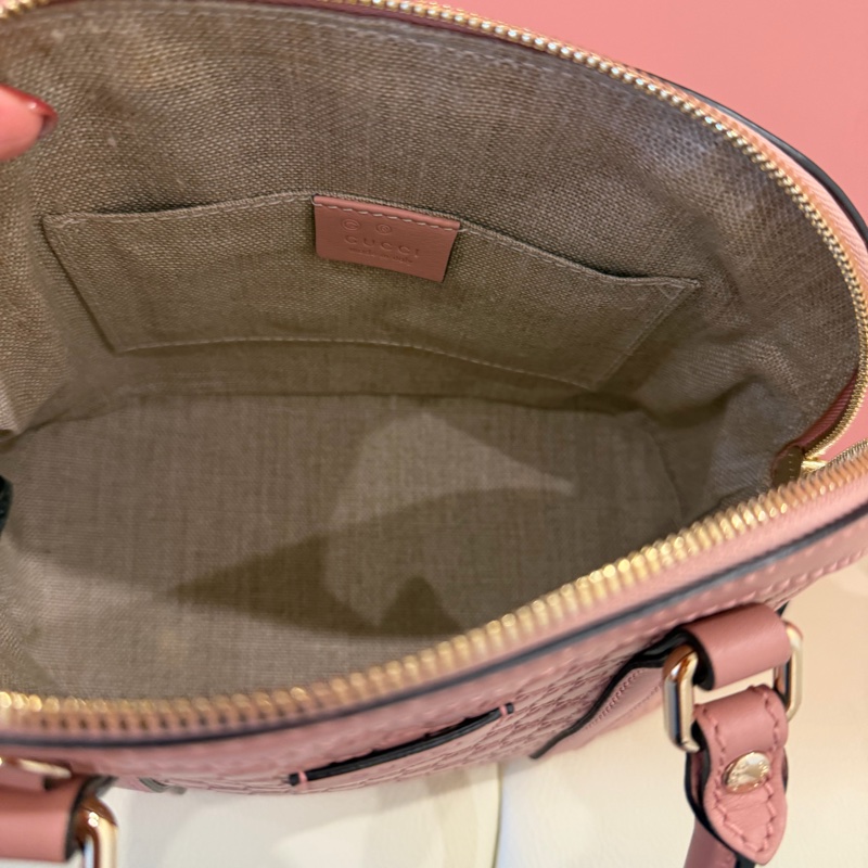 古馳Gucci 經典滿版壓紋全皮兩用貝殼包（柔瑰粉/藕粉色）Microguccissima-2