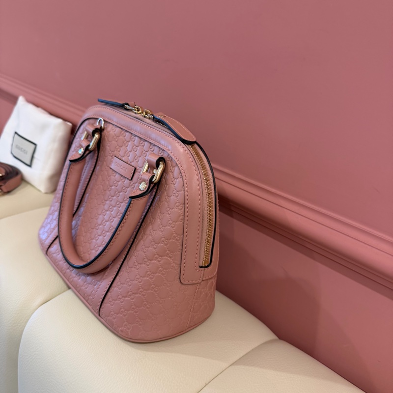 古馳Gucci 經典滿版壓紋全皮兩用貝殼包（柔瑰粉/藕粉色）Microguccissima-3