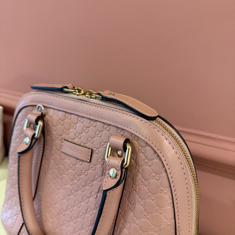 古馳Gucci 經典滿版壓紋全皮兩用貝殼包（柔瑰粉/藕粉色）Microguccissima-11
