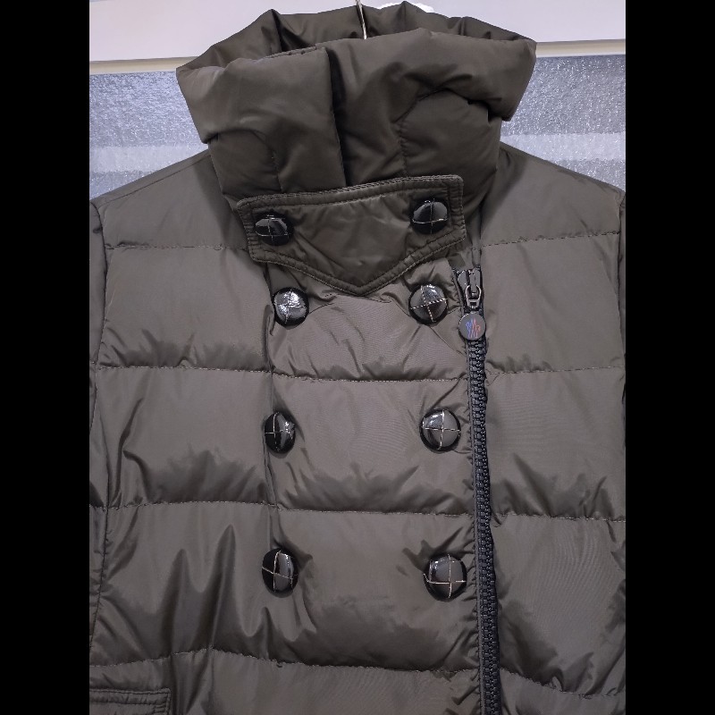 Moncler 深灰雙排釦羽絨外套-1