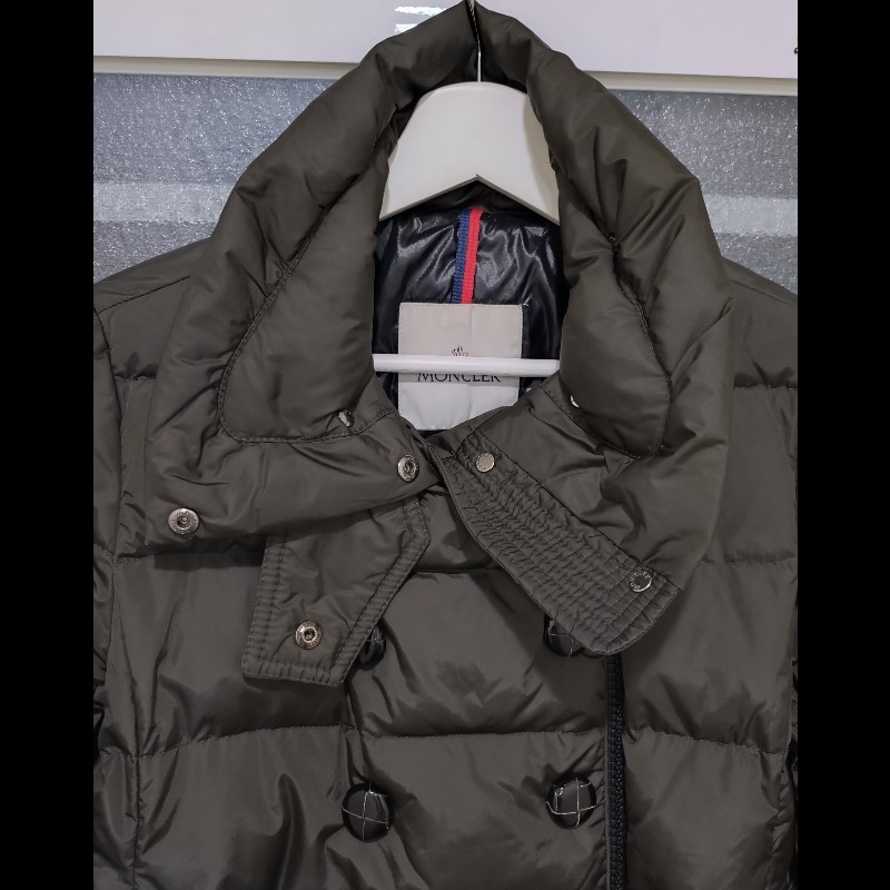 Moncler 深灰雙排釦羽絨外套-5