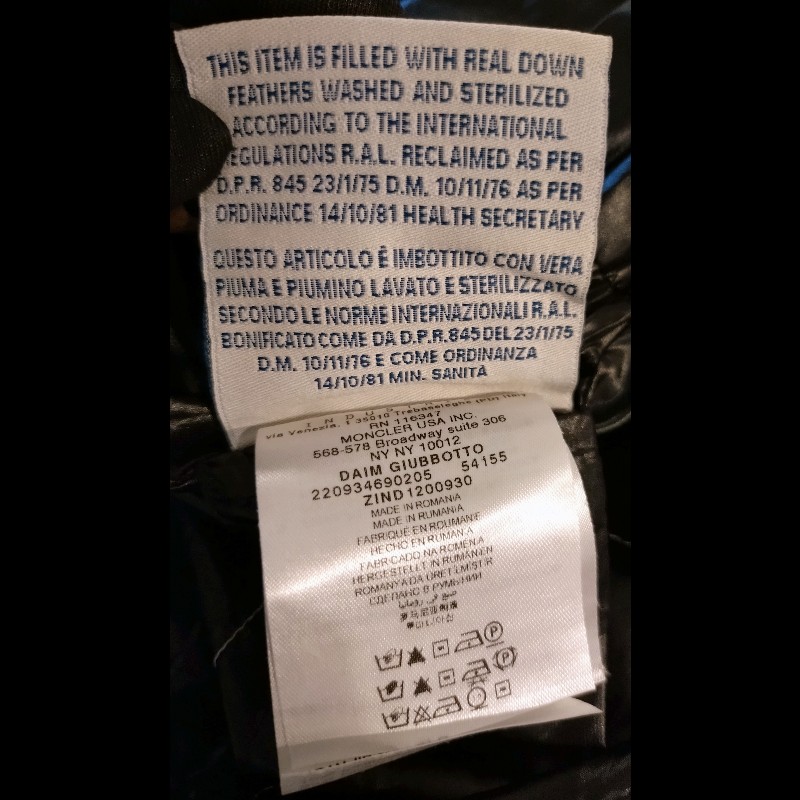 Moncler 深灰雙排釦羽絨外套-18