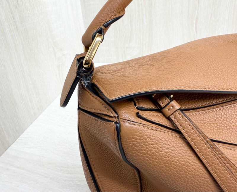 LOEWE焦糖色牛皮金釦小號puzzle手提側背包-10