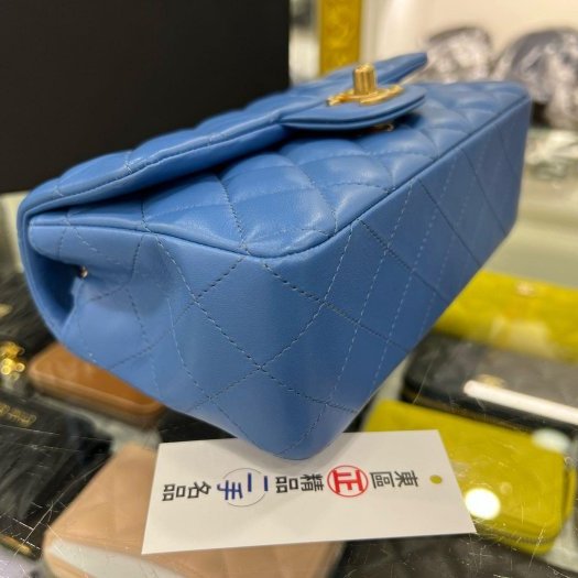 東區正精品㊣CHANEL MINI COCO 20 A69900 近全新香奈兒藍色羊皮金鍊菱格紋斜背包 CF 20cm RZ6093-5