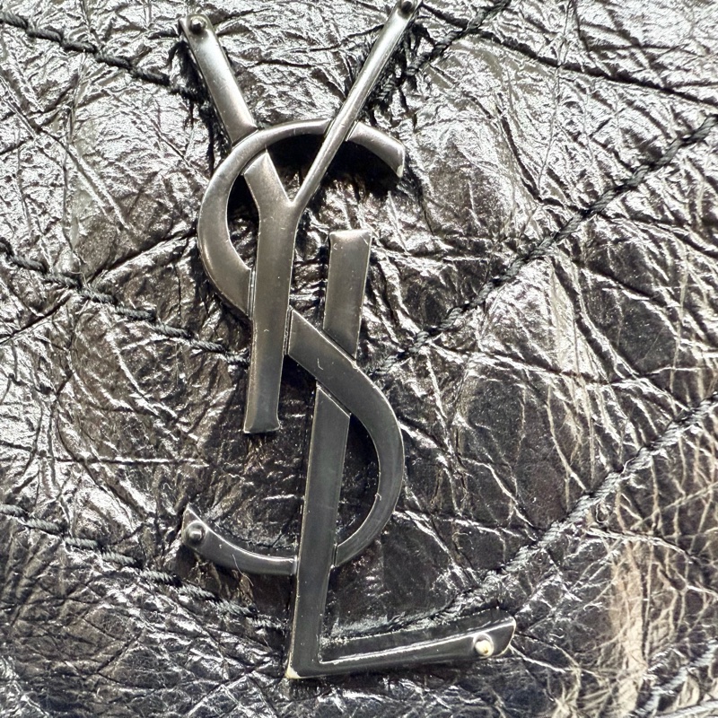 YSL黑色黑釦山形紋牛皮NIKI中號肩側背包6331840-21