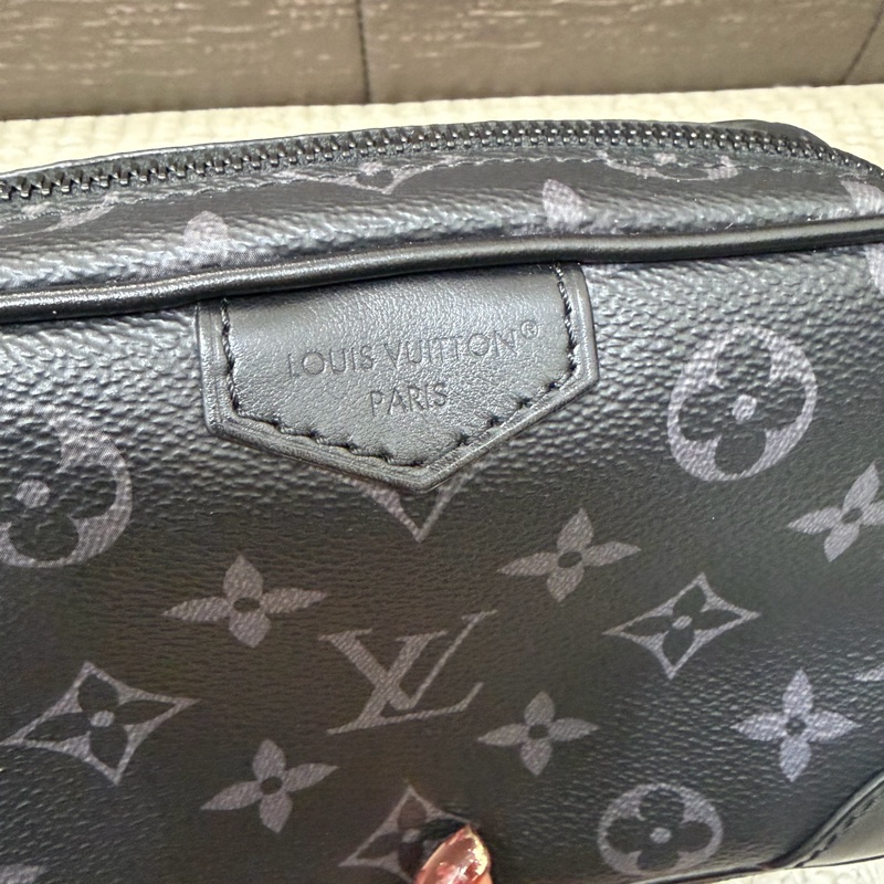 LV 黑灰原花黑釦Trocadero相機包M14253-5