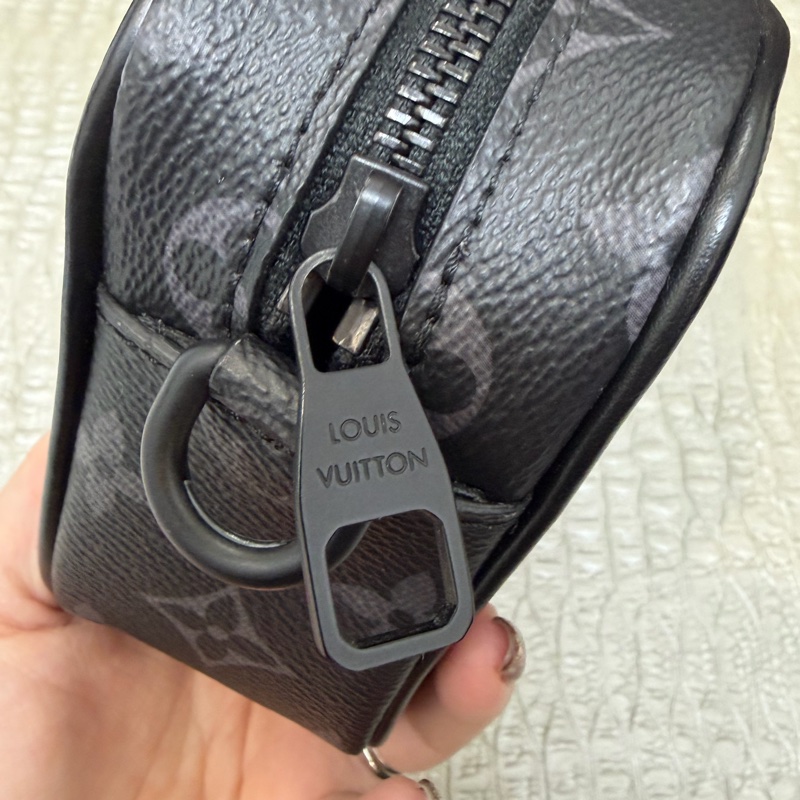 LV 黑灰原花黑釦Trocadero相機包M14253-6