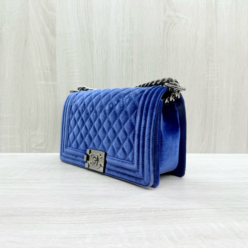 chanel 藍絲絨銀釦BOY25-2