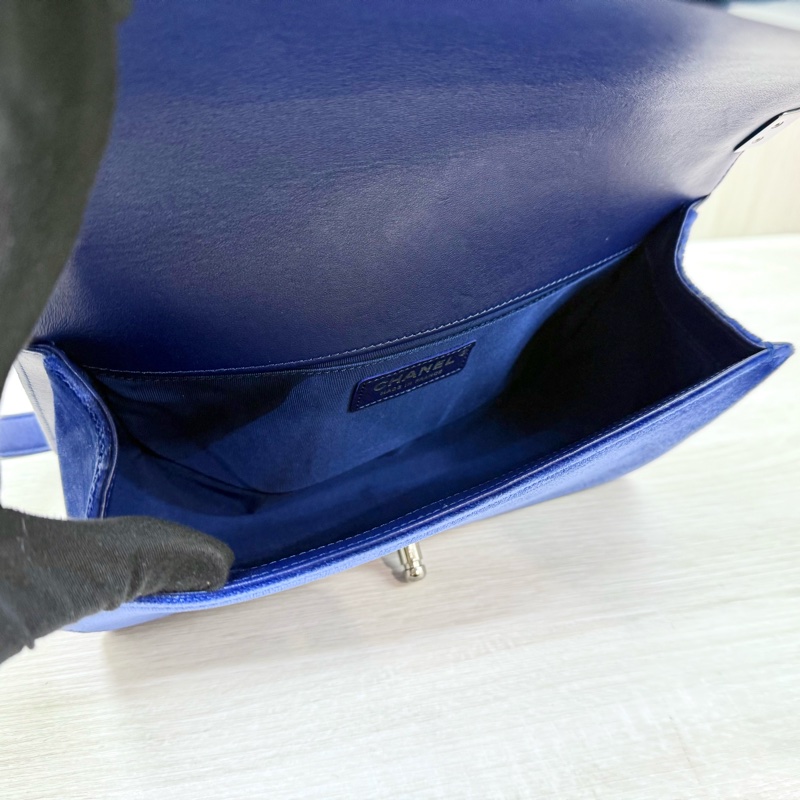 chanel 藍絲絨銀釦BOY25-6