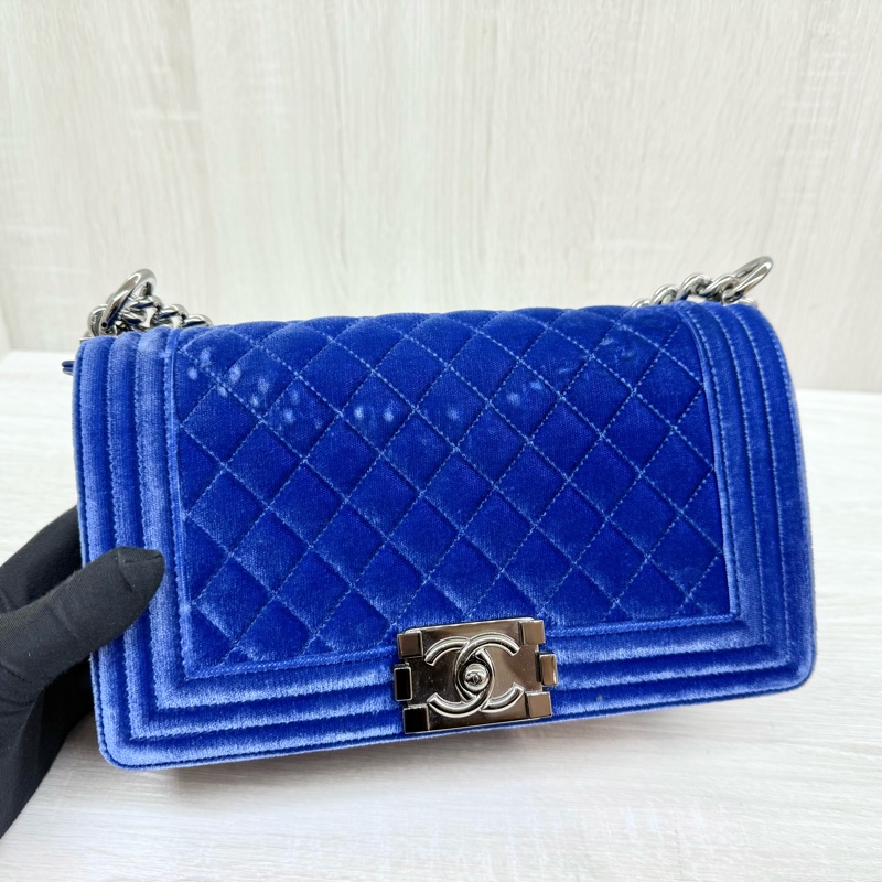 chanel 藍絲絨銀釦BOY25-10