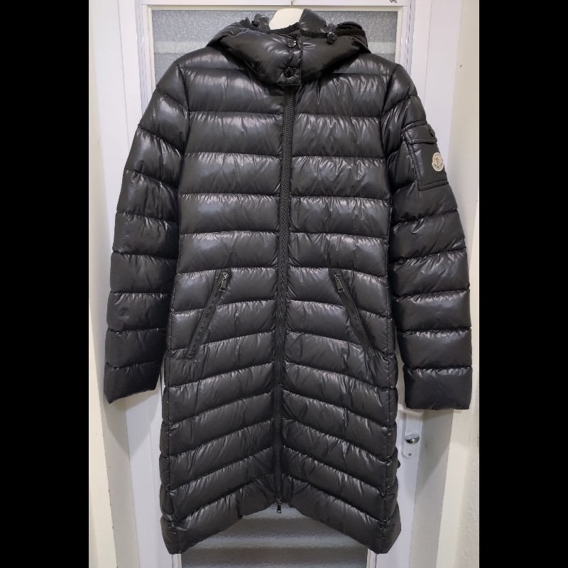 Moncler 黑色羽絨長版外套-0