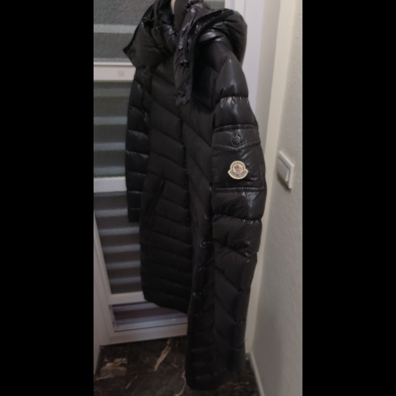 Moncler 黑色羽絨長版外套-5
