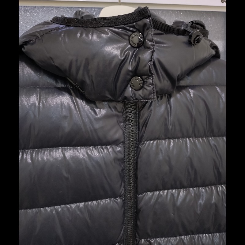 Moncler 黑色羽絨長版外套-6