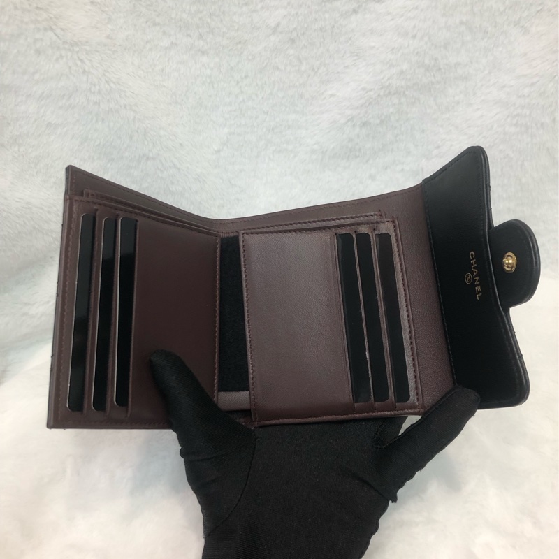 Chanel 三摺黑色羊皮短銀包 短夾 XC082-8