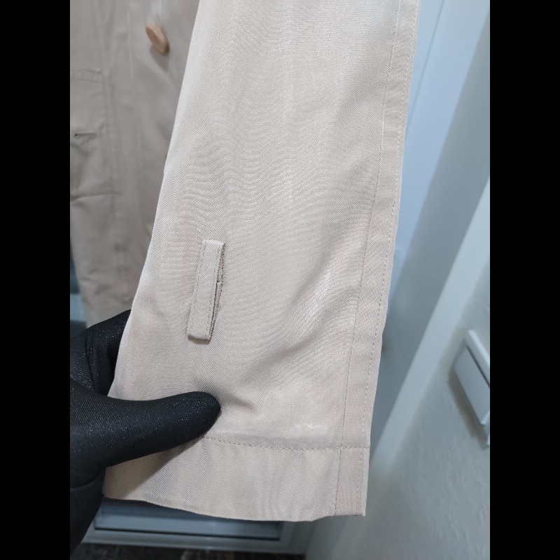 Moncler 淺卡其色風衣-11