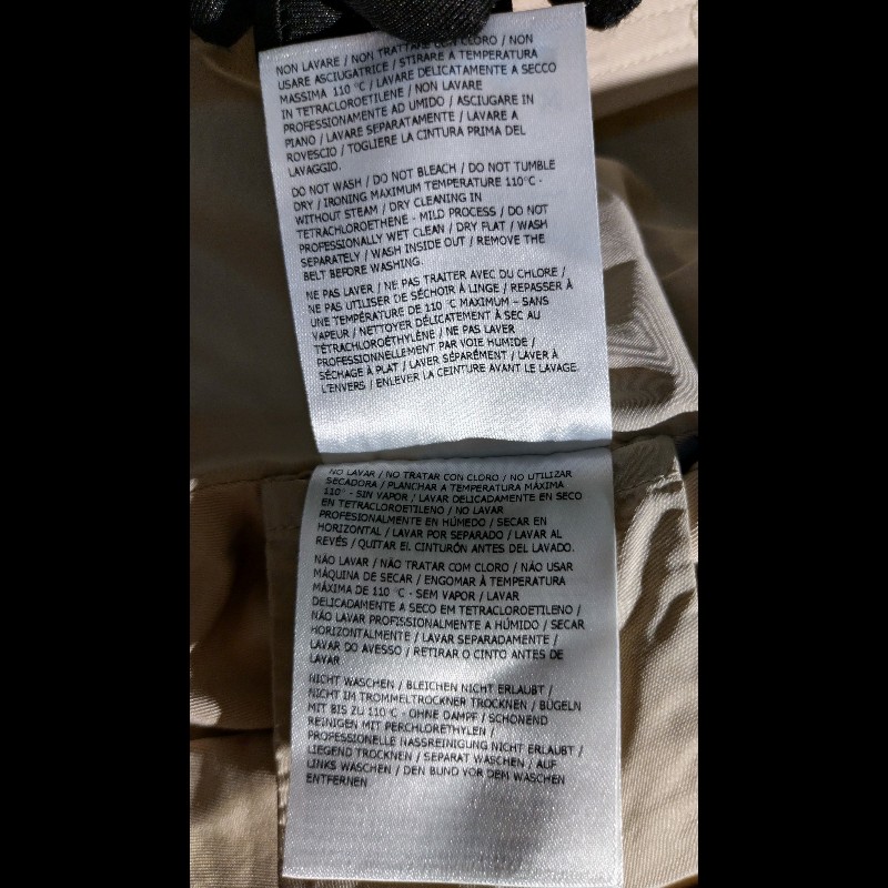 Moncler 淺卡其色風衣-14