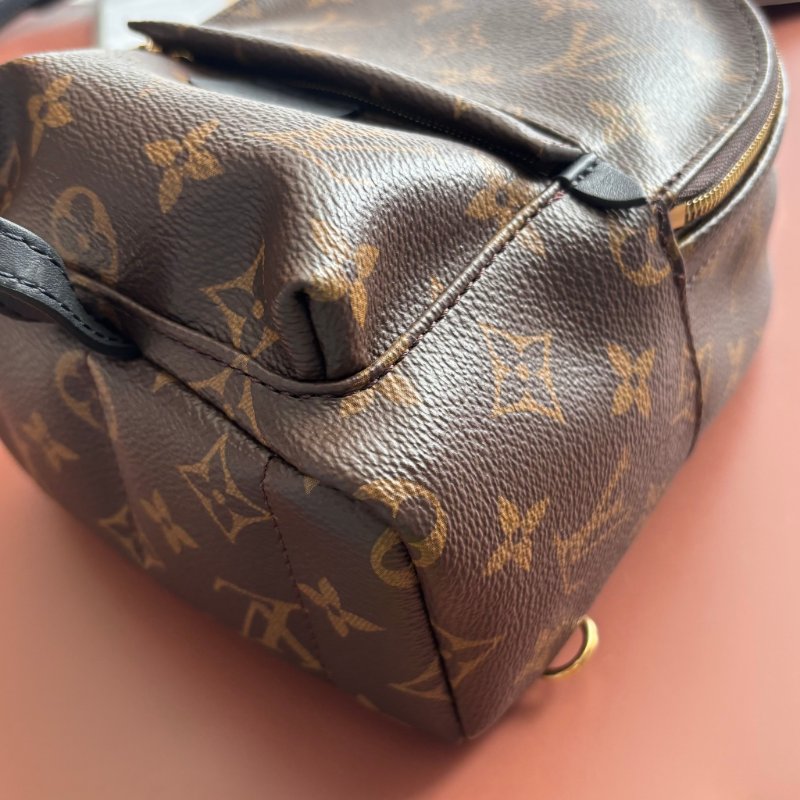 ::LOUIS VUITTON:: LV M44873 PALM SPRINGS MINI經典花紋後背包-4