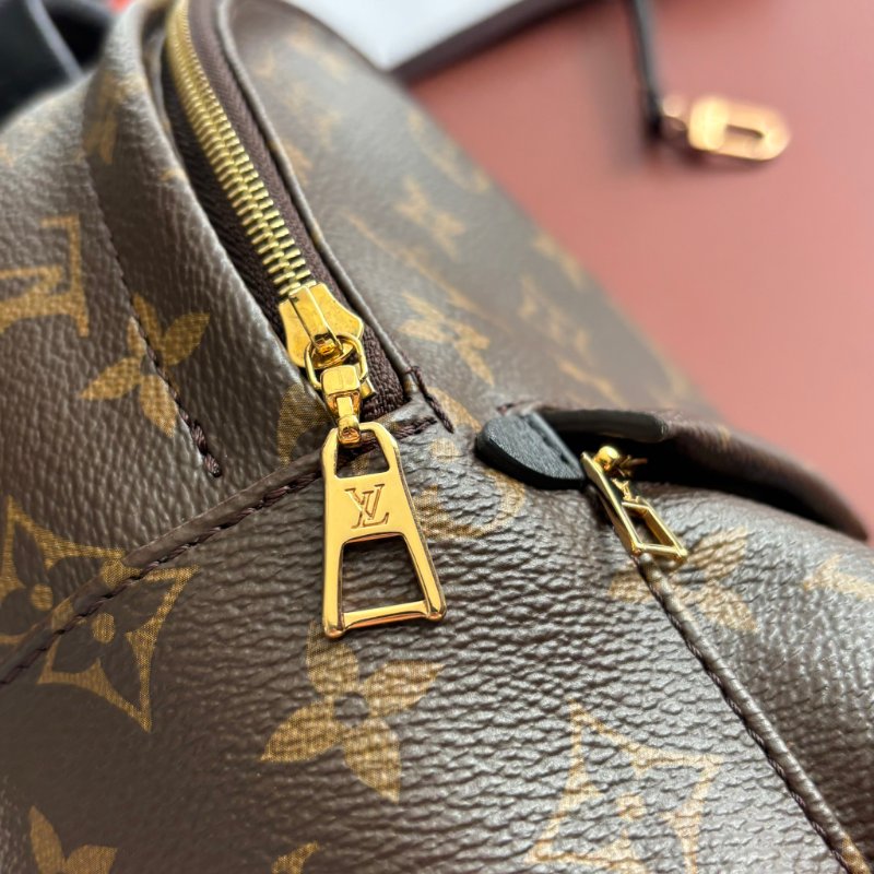 ::LOUIS VUITTON:: LV M44873 PALM SPRINGS MINI經典花紋後背包-13