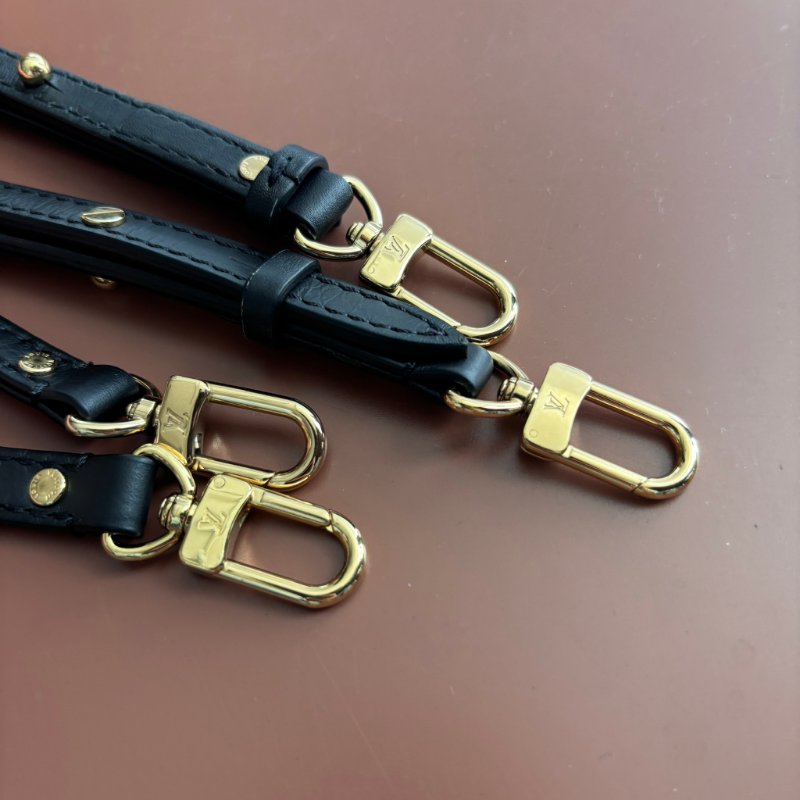 ::LOUIS VUITTON:: LV M44873 PALM SPRINGS MINI經典花紋後背包-18