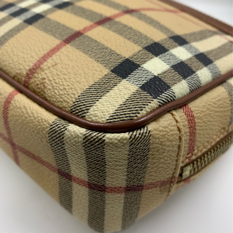 Burberry Clutch-2