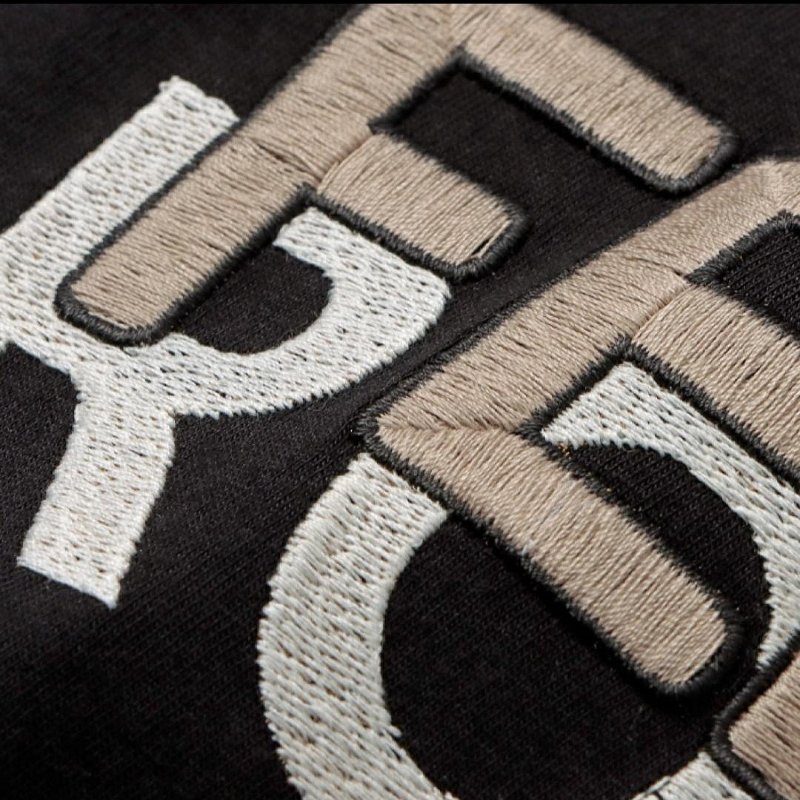 💎Han's house精品服飾💎 FENDI 芬迪 立體 刺繡 短 T T恤 短袖-4