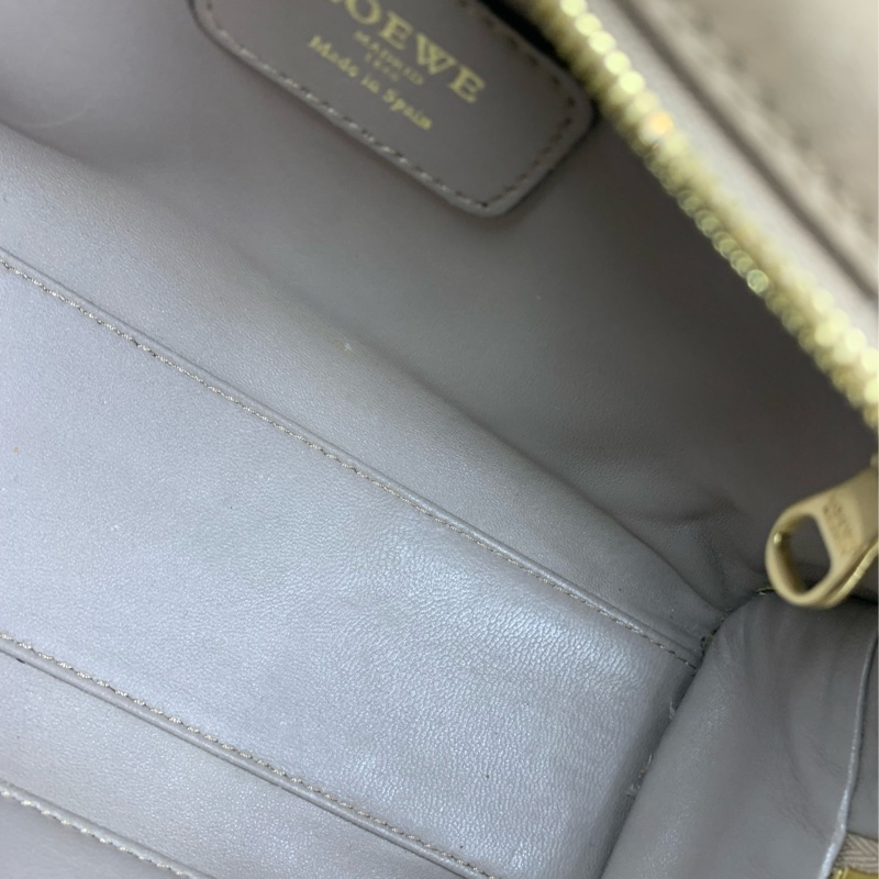 Loewe Amazon-25