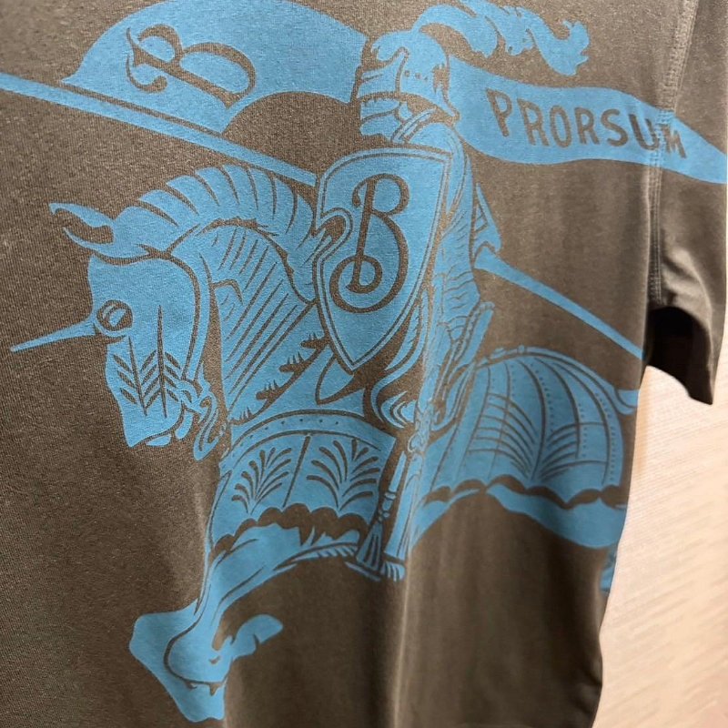 💎Han's house精品服飾💎BURBERRY 大 戰馬 騎士短 T T恤 短袖-3