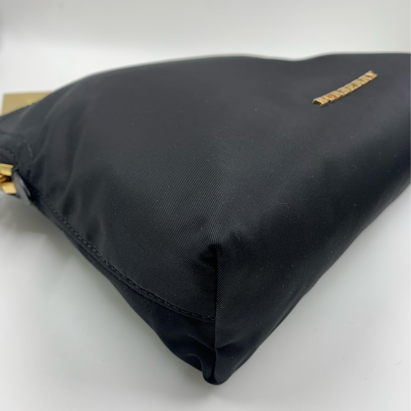 Burberry Pouch-3