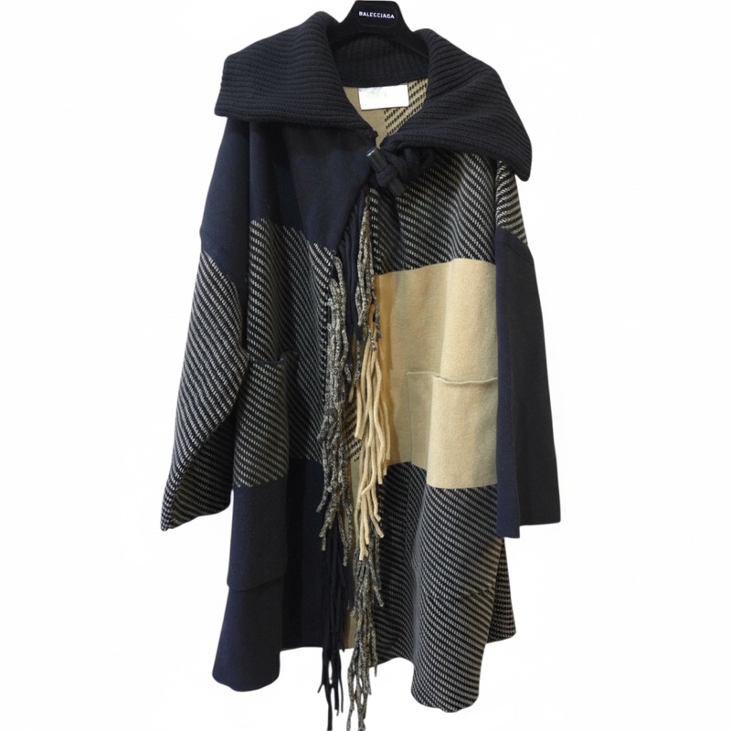 Chloé 毛線編織拼接大衣｜柔性結構的高級工藝之作-0