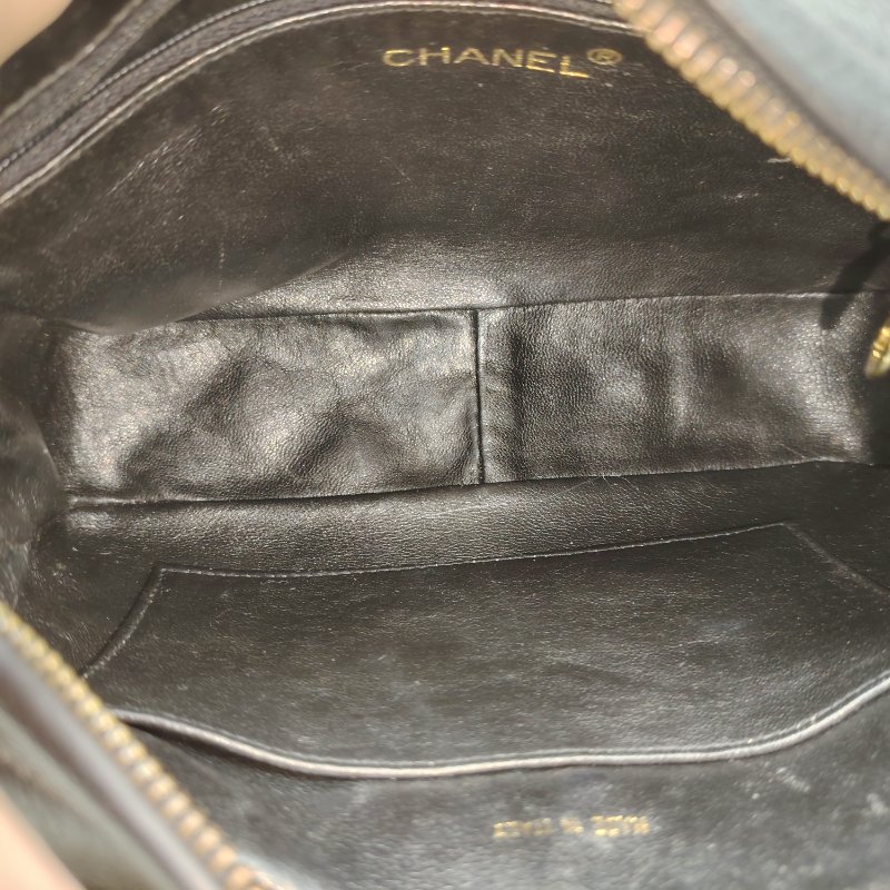 Chanel Vintage 中古黑金相機包-5
