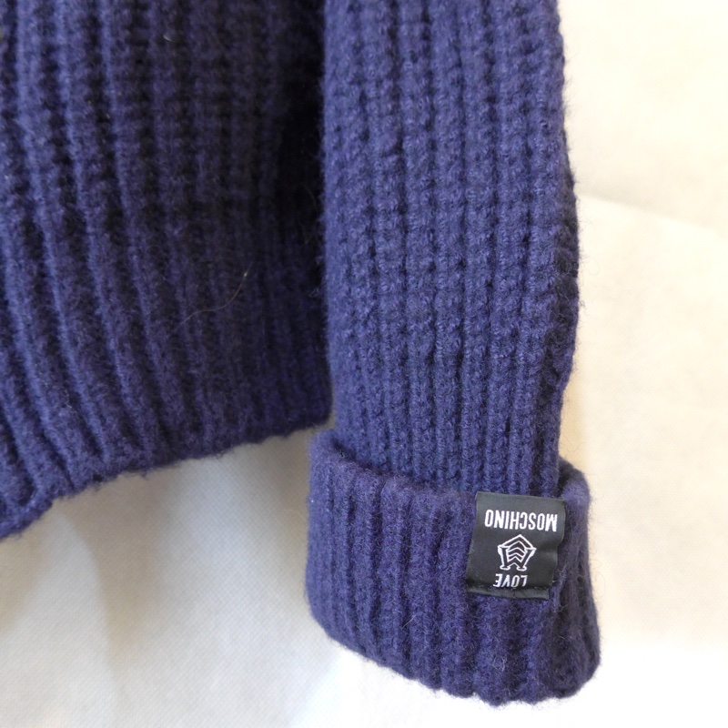 MOSCHINO 毛線外套｜經典輪廓中的設計巧思-4