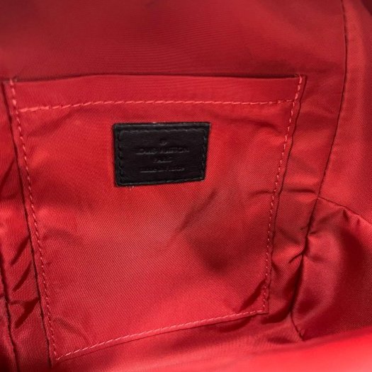 東區正精品㊣ LV WORLD TOURS M42971 原花字紋拼黑皮革徽章迷你後背包小書包 RZ5568-3