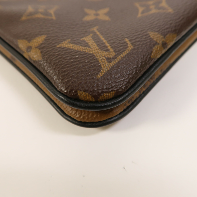LOUIS VUITTON Monogram Giant Reverse Double Zip Pochette金扣肩背袋-13