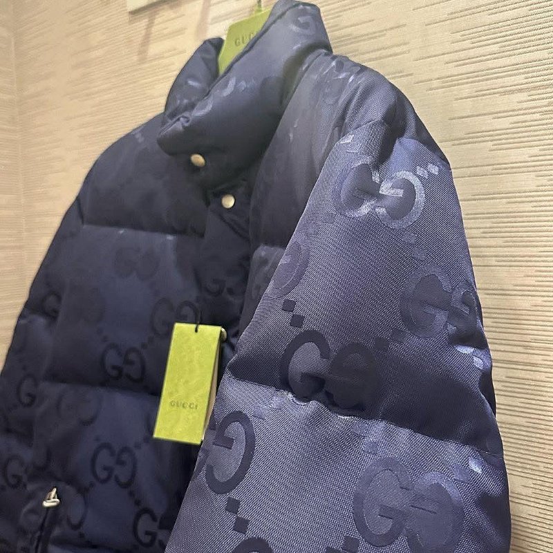 💎Han's house精品服飾💎GUCCI JUMBO 滿版 GG 羽絨 外套-2