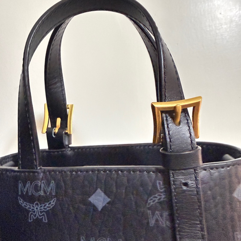 MCM水桶包黑色-3