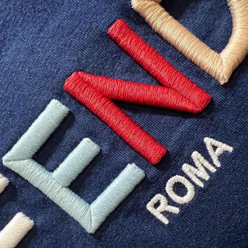 💎Han's house精品服飾💎 FENDI 芬迪 立體 刺繡 短 T T恤 短袖-5