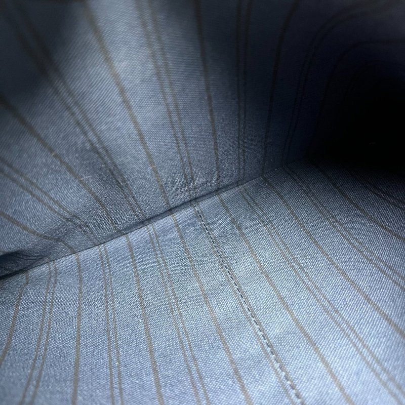 LV M93410 黑壓紋Lumineuse 包 PM-6