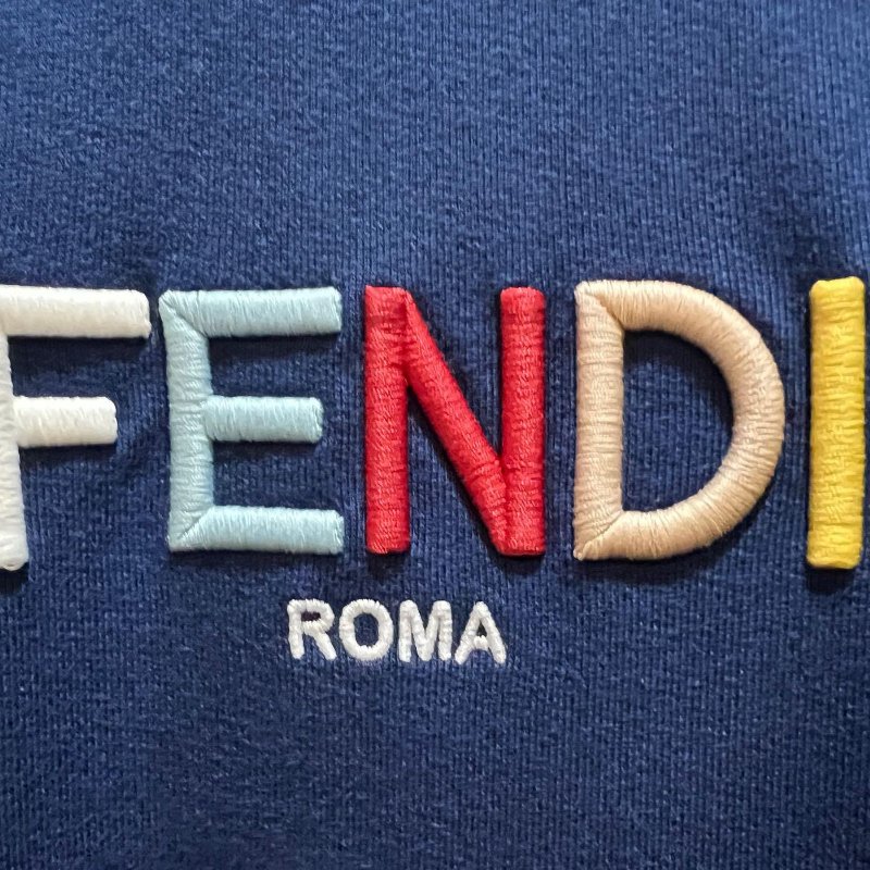 💎Han's house精品服飾💎FENDI 芬迪 立體 刺繡 衛衣 長袖-4