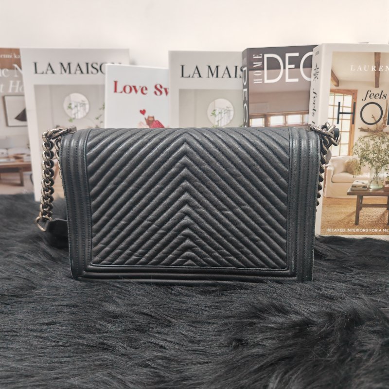 Chanel 香奈兒 Leboy 大號 黑色銀扣-1