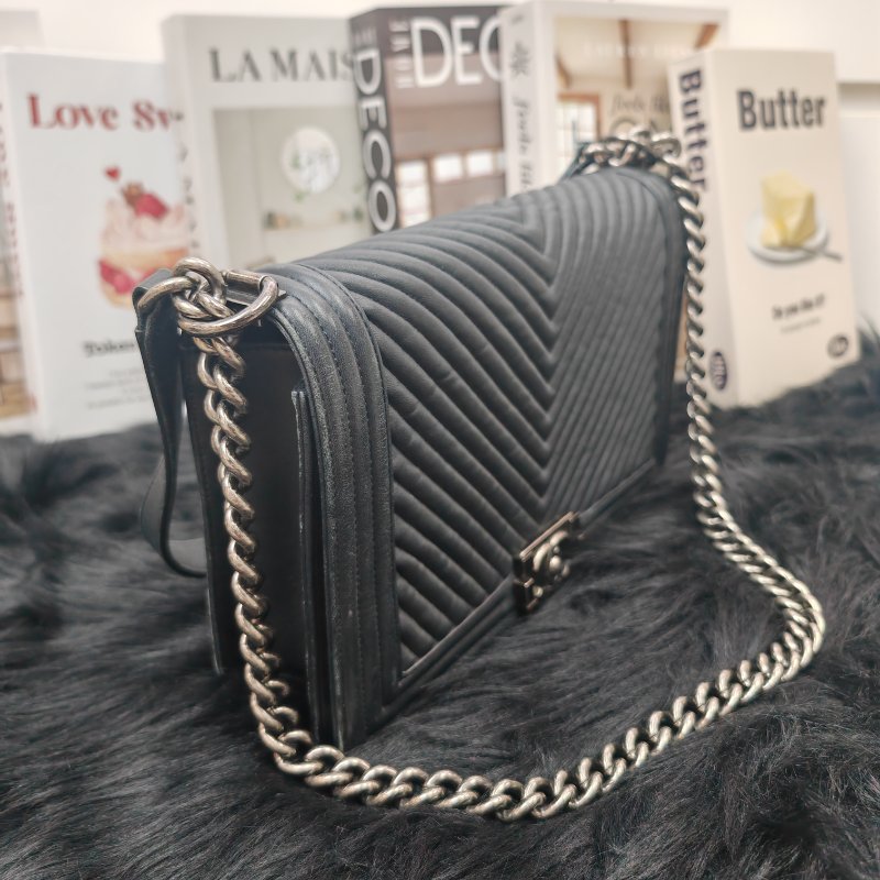 Chanel 香奈兒 Leboy 大號 黑色銀扣-2