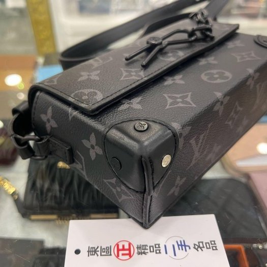 東區正精品㊣LV STEAMER Wearable Wallet M81783 黑灰字紋拼黑色皮革翻蓋方型斜背包 RZ5971-6