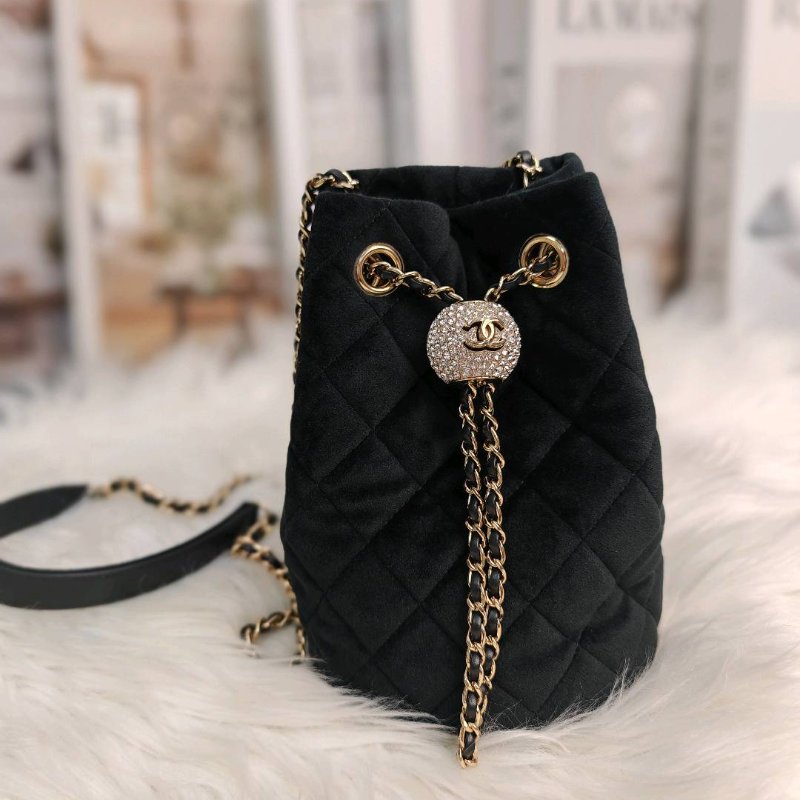 Chanel 香奈兒 金球水鑽黑金絲絨抽繩水桶包 30開-1