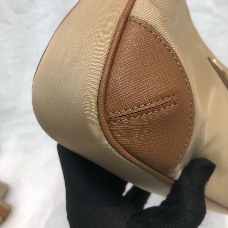 Prada Re-Edition 焦糖啡三合一  XC067-10