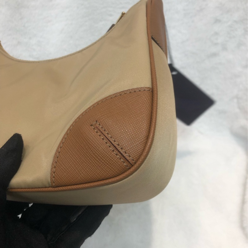 Prada Re-Edition 焦糖啡三合一  XC067-11