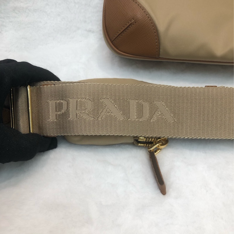 Prada Re-Edition 焦糖啡三合一  XC067-18