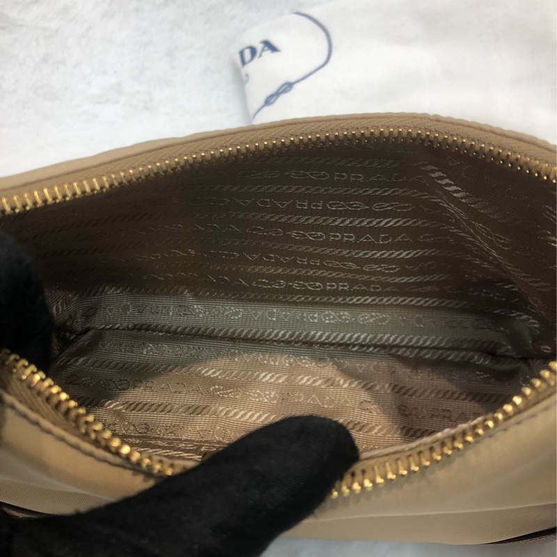 Prada Re-Edition 焦糖啡三合一  XC067-19